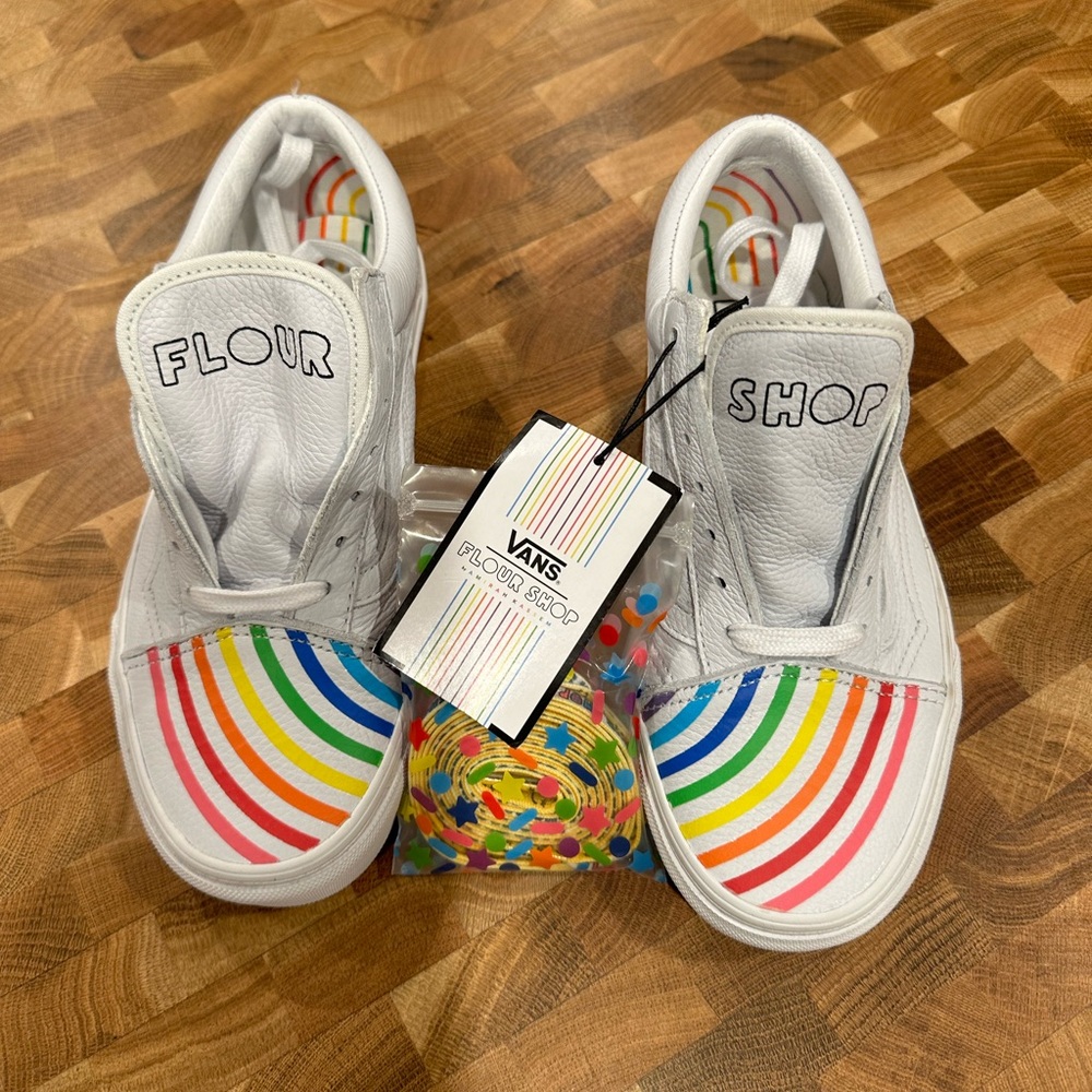 Vans Flour Shop Sneakers